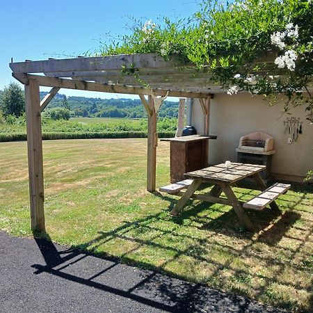 Reids Retreat Villa La Roche-lʼAbeille Екстериор снимка