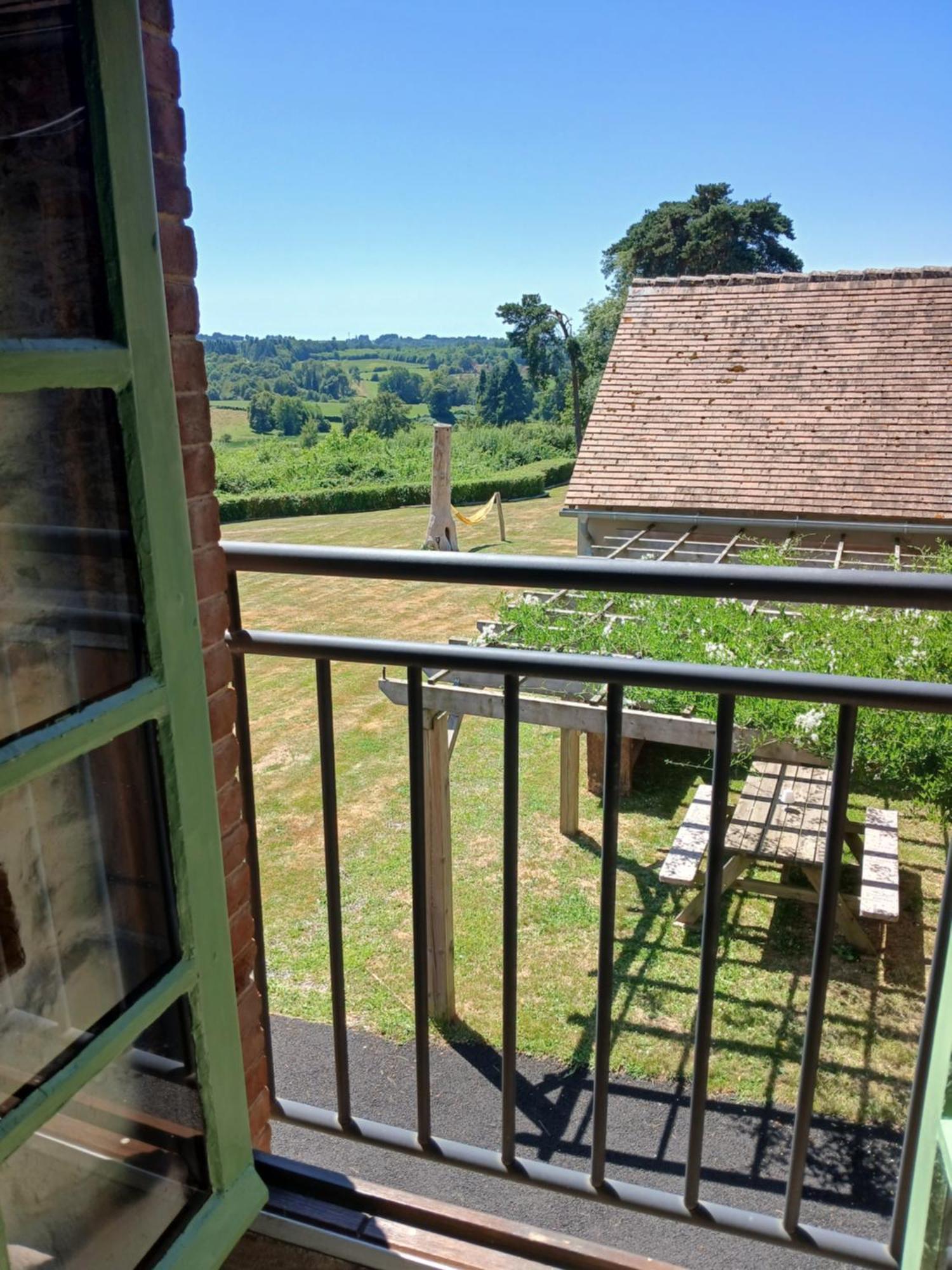 Reids Retreat Villa La Roche-lʼAbeille Екстериор снимка